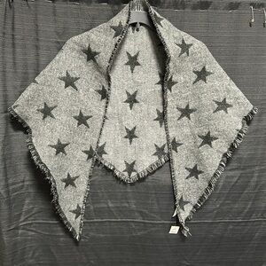 Francesca’s women’s black‎ n grey with stars /  triangle shape shaw/ cape / NWT
